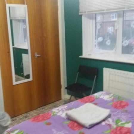 Spacious Double Room Located Within Walking Distance To Seaside And Town Dover Eksteriør billede